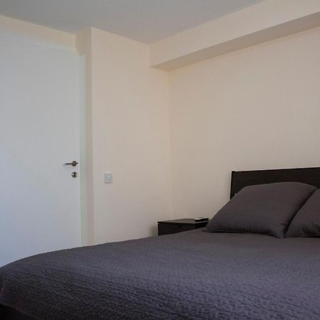 Galatex Beach Apartment Лимасол Екстериор снимка