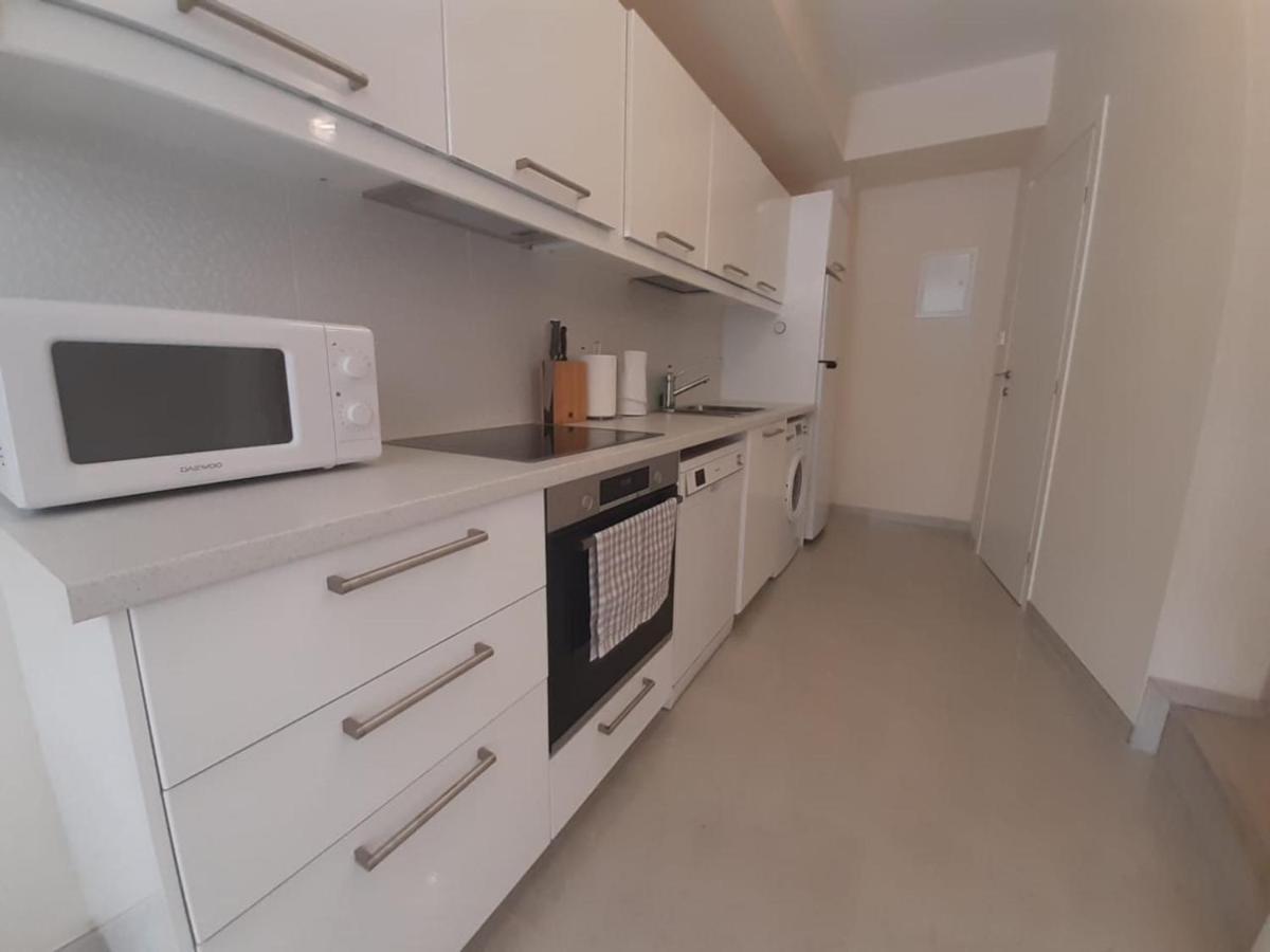 Galatex Beach Apartment Лимасол Екстериор снимка