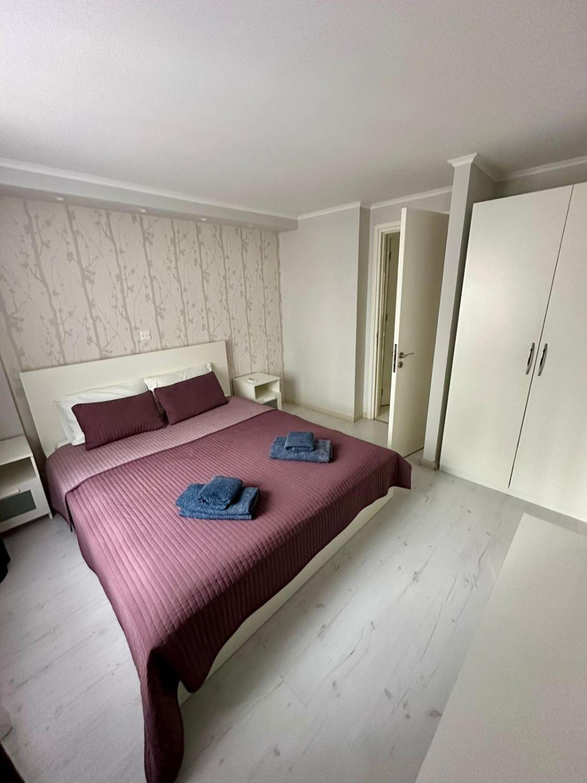 Galatex Beach Apartment Лимасол Екстериор снимка