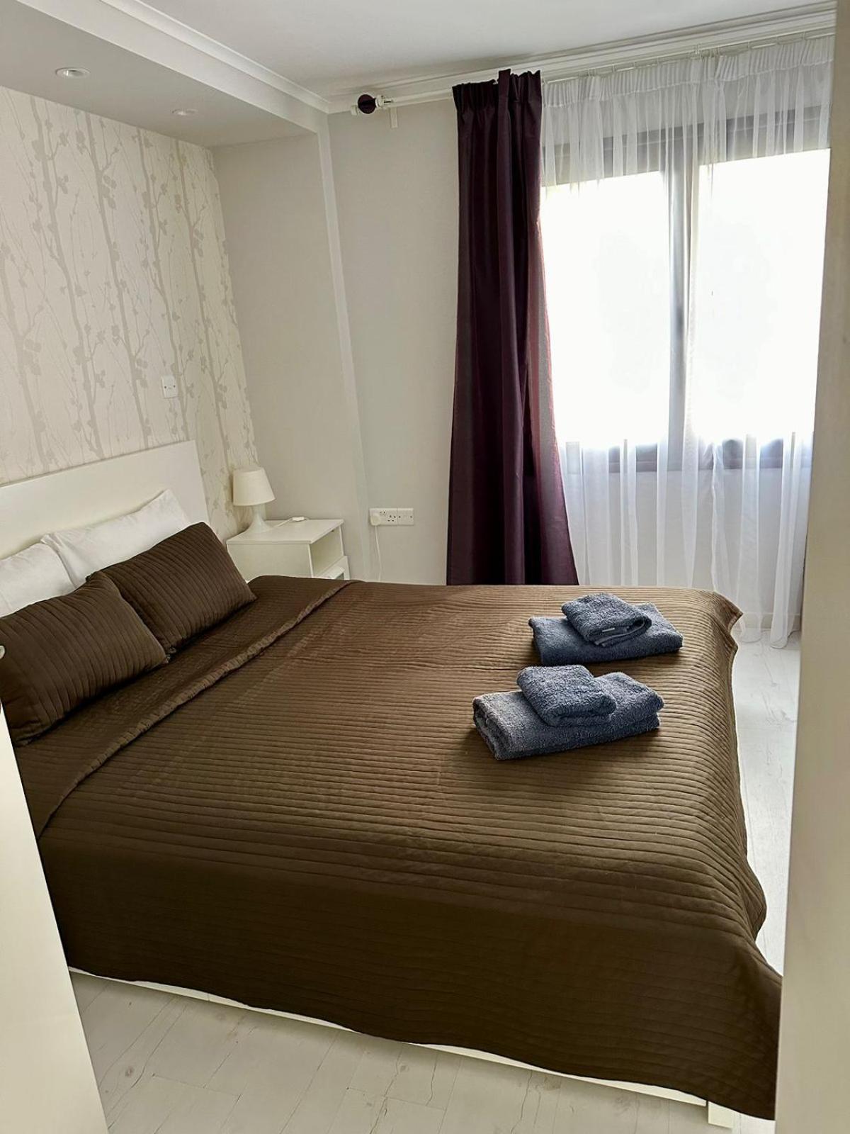 Galatex Beach Apartment Лимасол Екстериор снимка