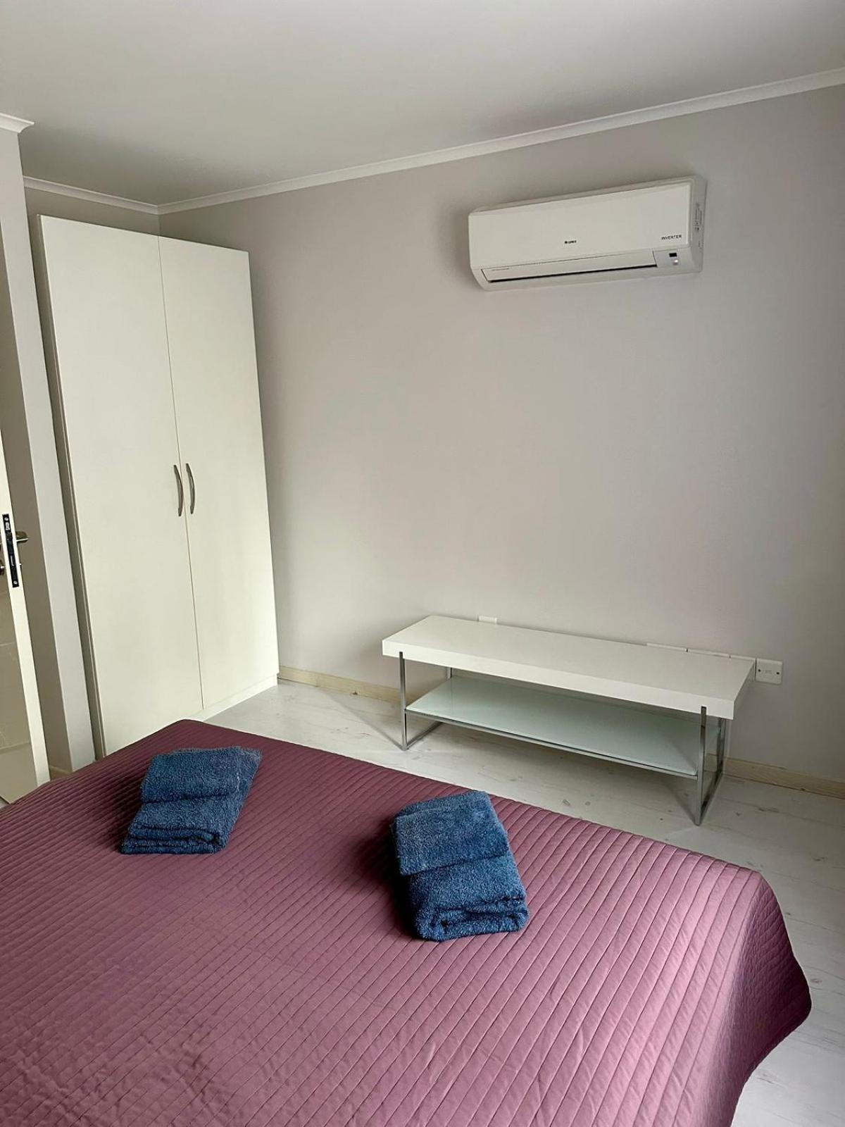 Galatex Beach Apartment Лимасол Екстериор снимка