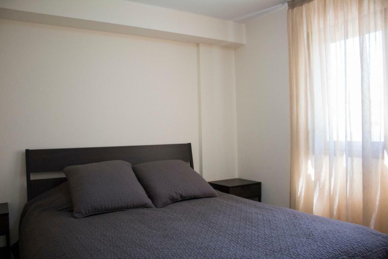 Galatex Beach Apartment Лимасол Екстериор снимка